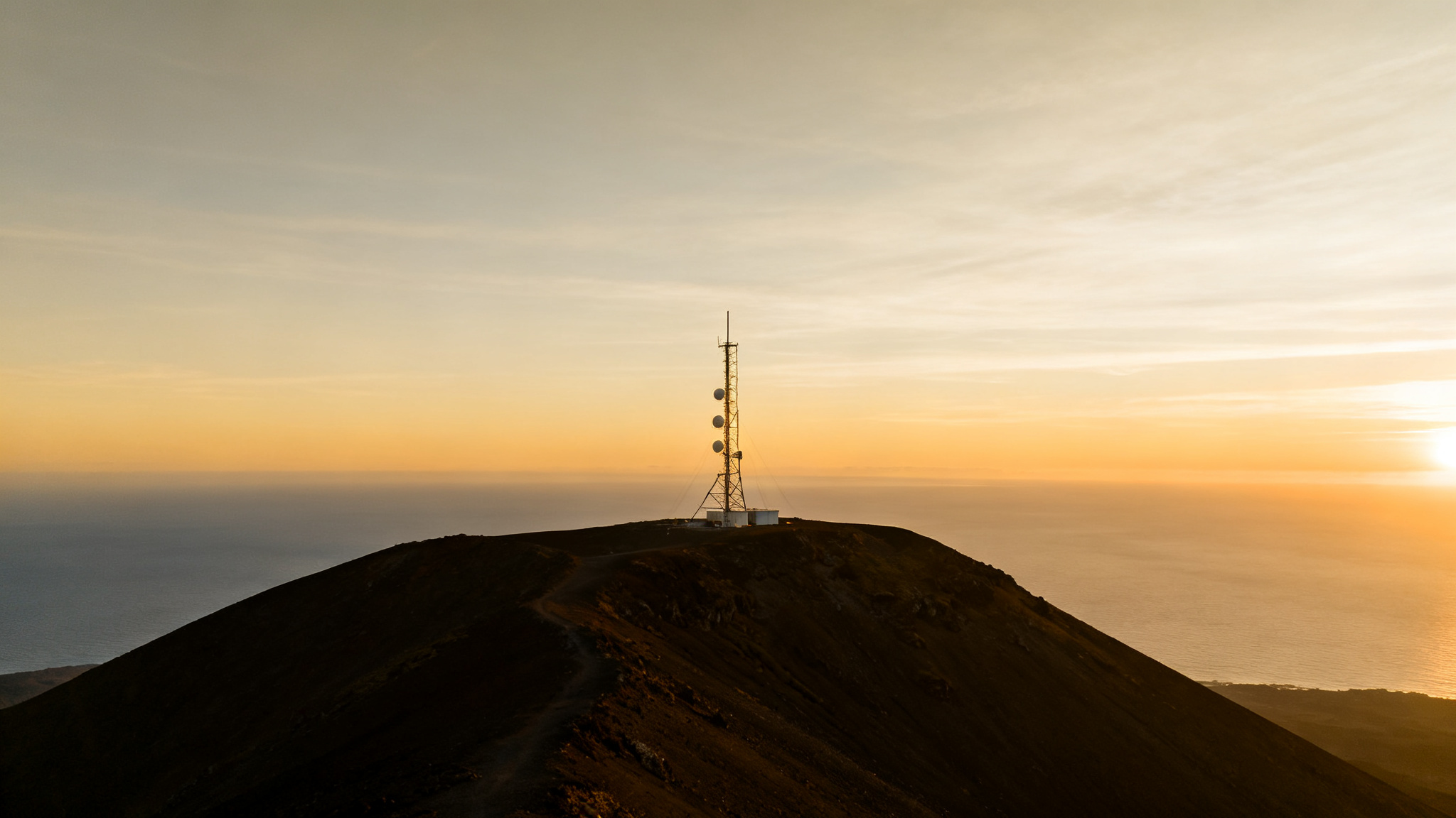 Mât illustrant la Concentration de CO2 dans l’atmosphère au crépuscule